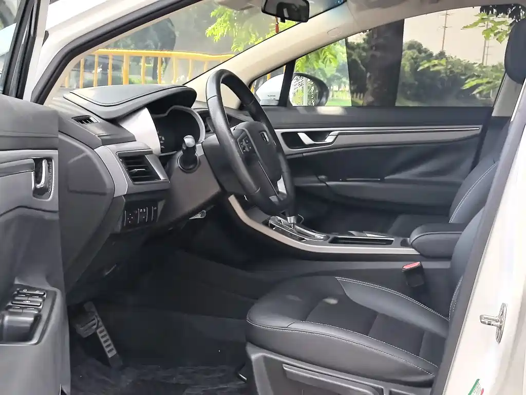 Geely Emgrand GS — миниатюра 7