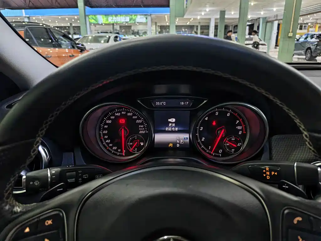 Mercedes-Benz GLA — миниатюра 12