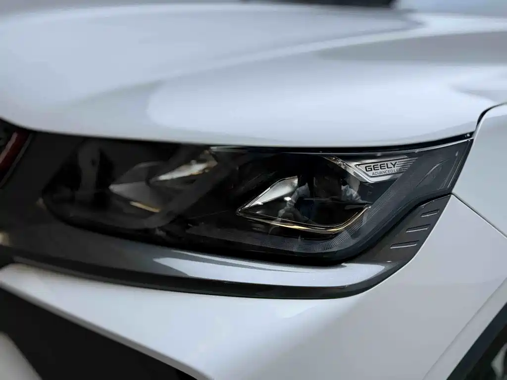 Geely Binyue — миниатюра 24