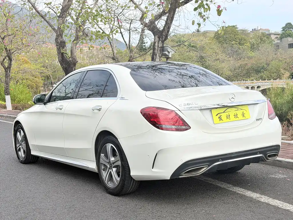 MERCEDES-BENZ C CLASS