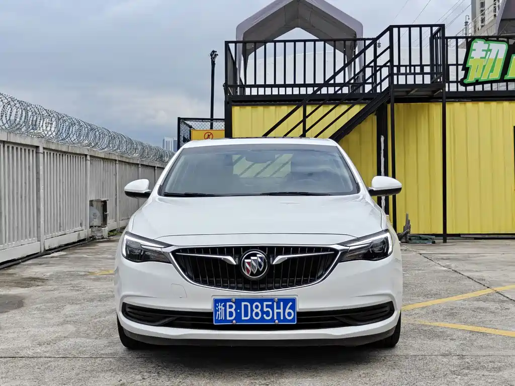 Buick Excelle — миниатюра 2