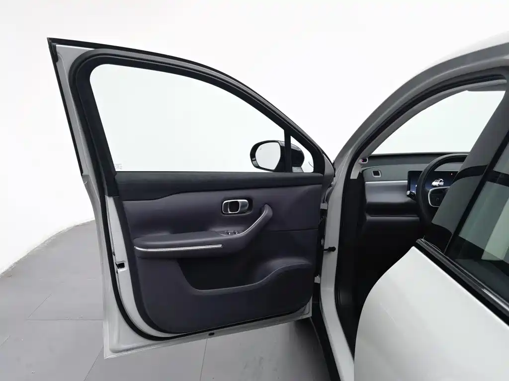 Leapmotor Leapmotor C10 — миниатюра 8