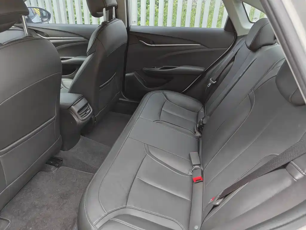 Buick Excelle — миниатюра 8