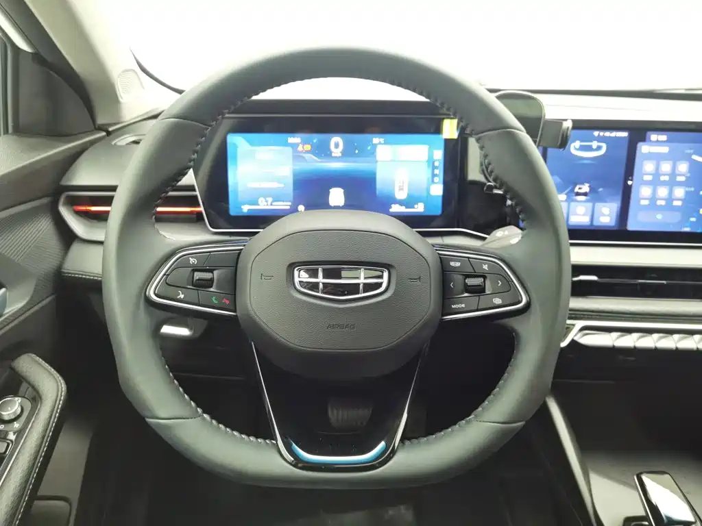 Geely Binrui — миниатюра 11