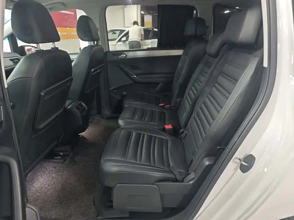 Volkswagen Touran — миниатюра 17