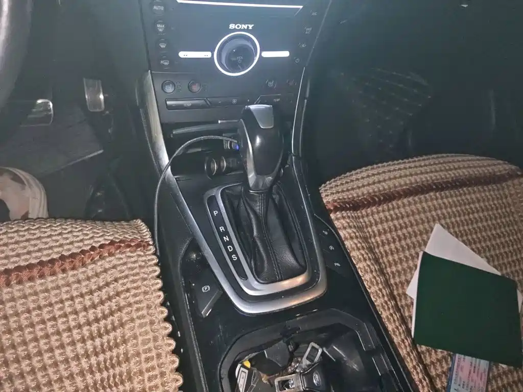 Ford Edge — миниатюра 10