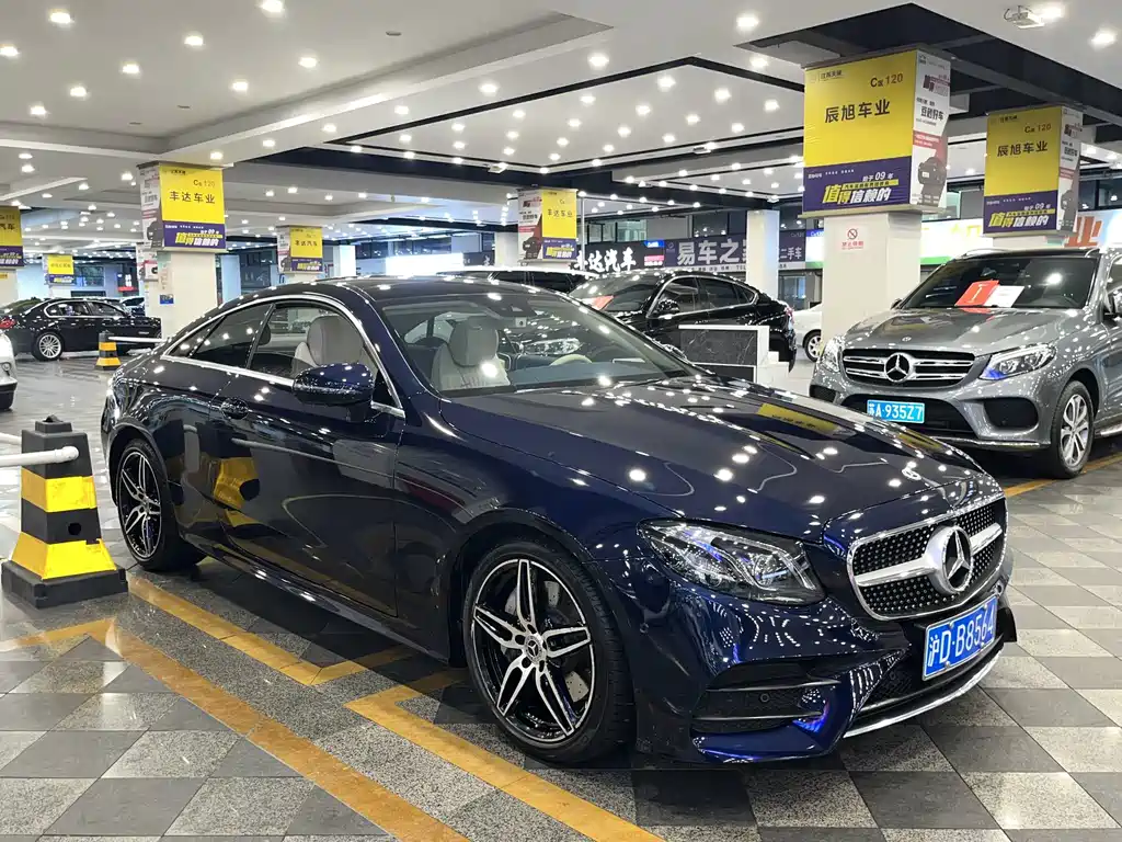 Mercedes-Benz E-Class (Import) — миниатюра 4