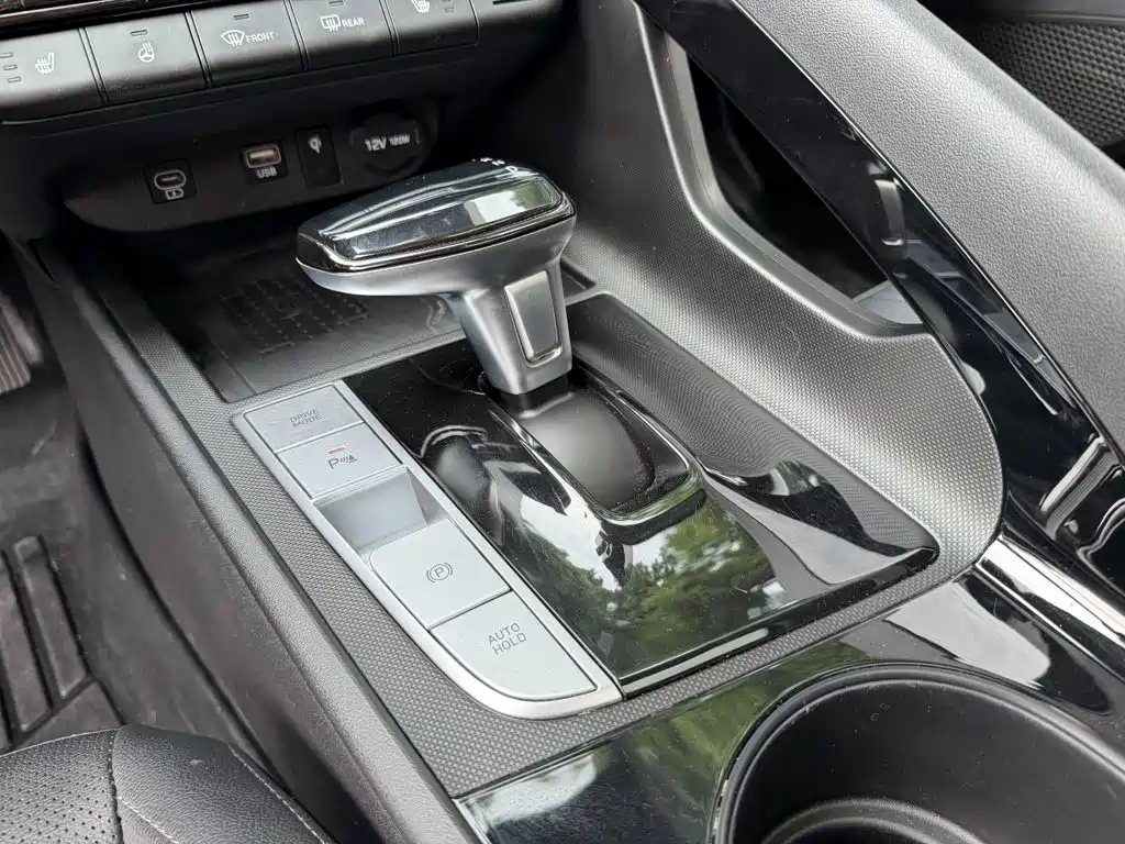 Hyundai Elantra — миниатюра 9