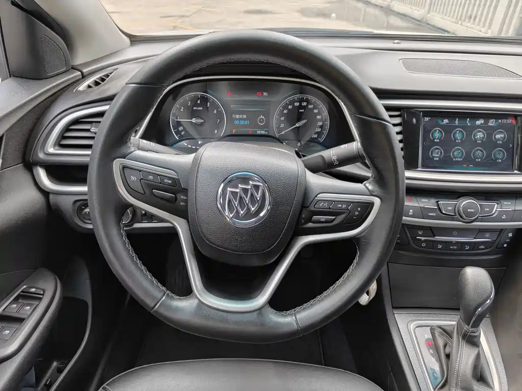 Buick Excelle — миниатюра 10