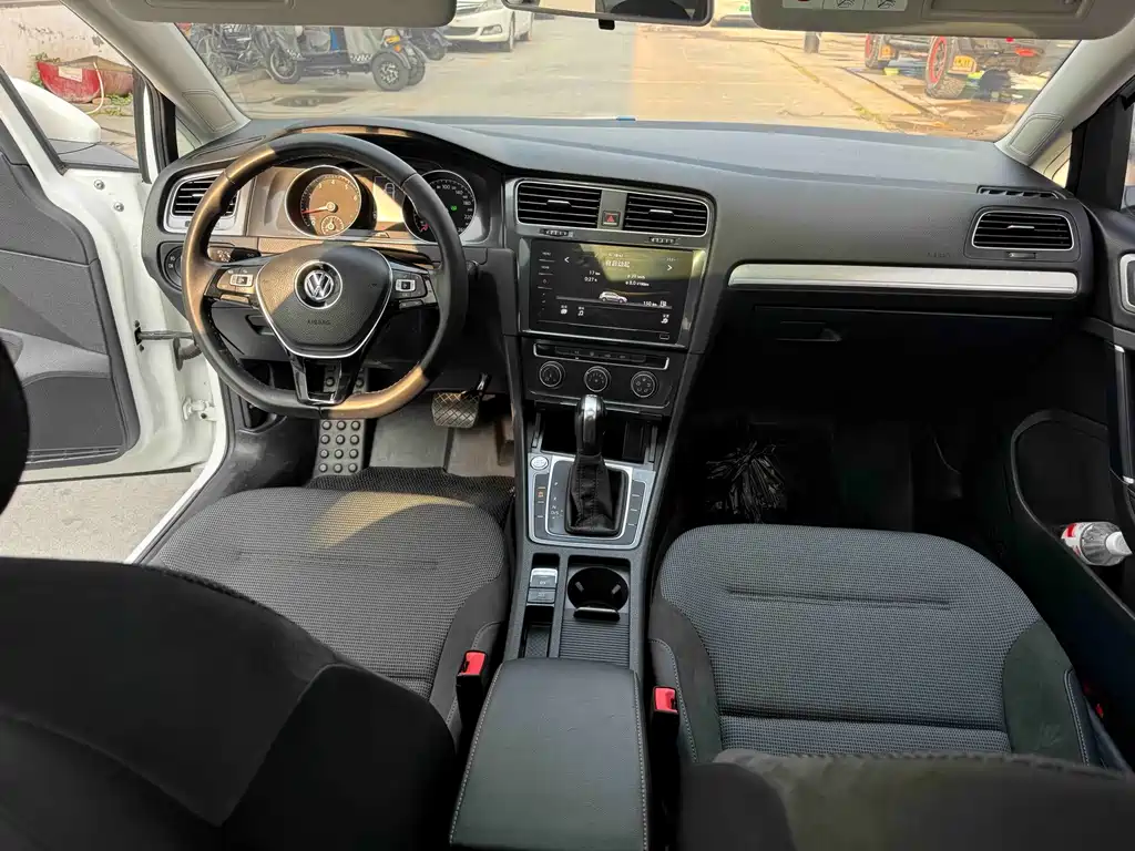 Volkswagen Golf — миниатюра 7