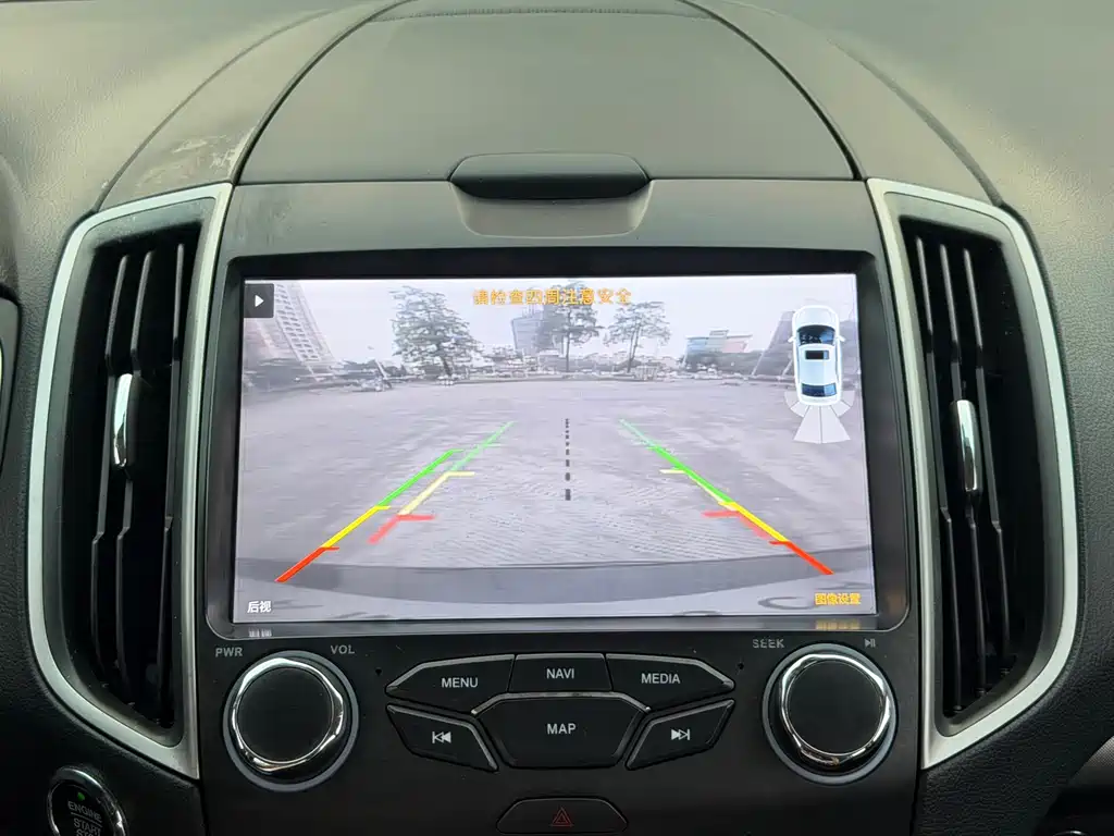 Ford Edge — миниатюра 11
