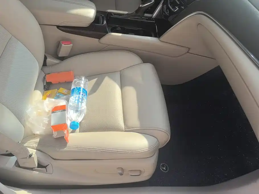 Cadillac XTS — миниатюра 8