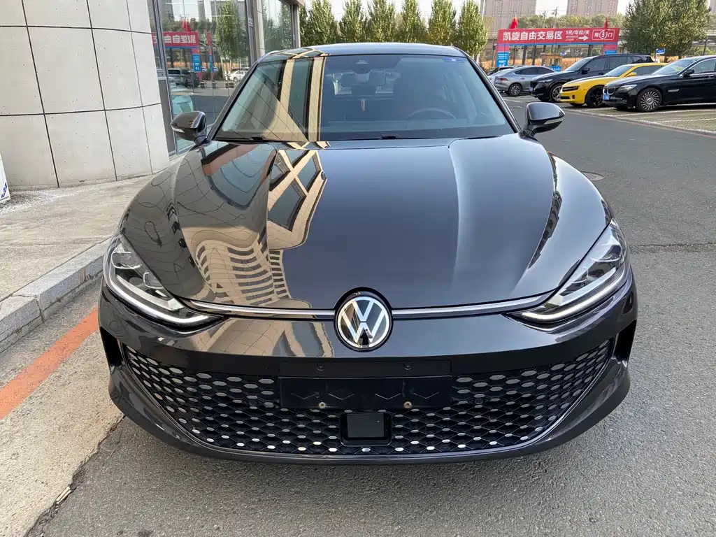Volkswagen Lamando — миниатюра 2