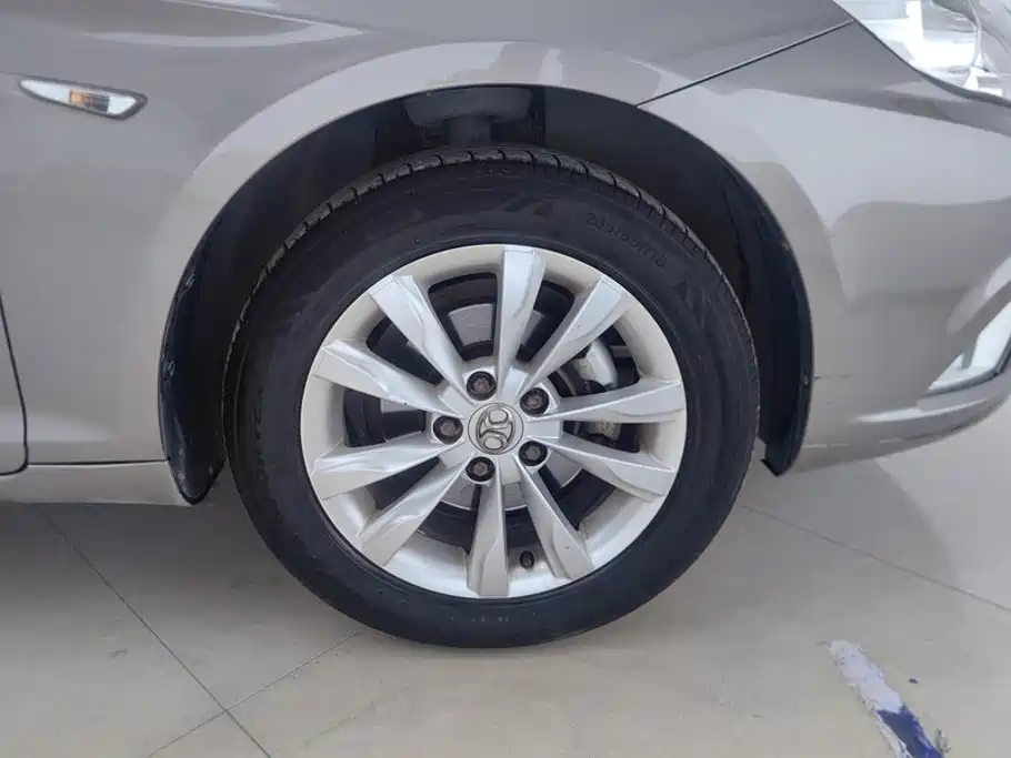 BAIC Senova D50 — миниатюра 5