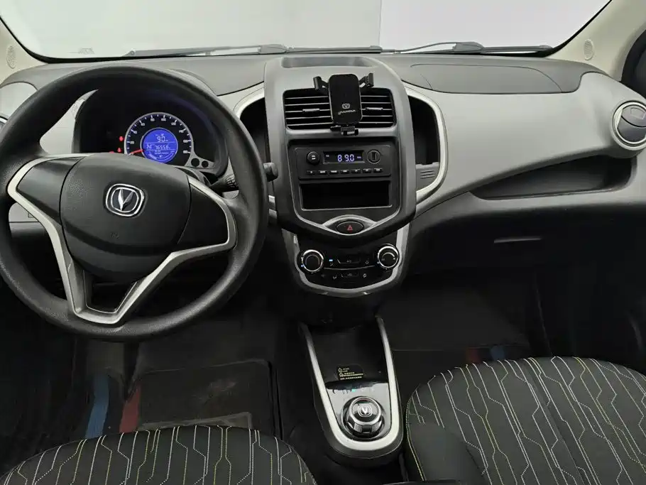 Changan Benben E-Star — миниатюра 12
