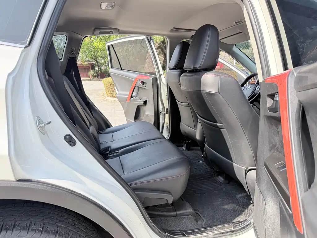 TOYOTA RAV4 RONGFANG