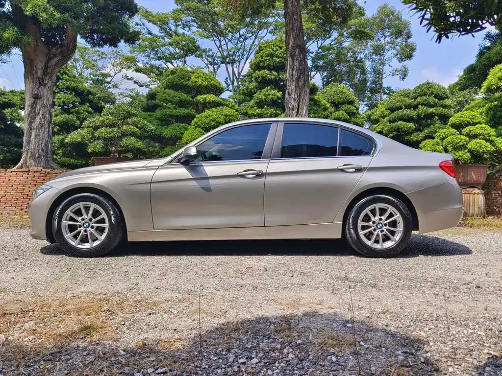 BMW 3 Series — миниатюра 5
