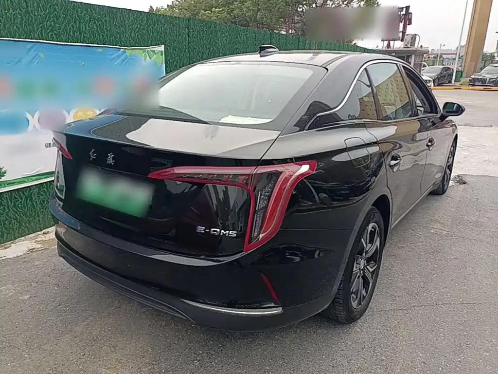 Hongqi Hongqi E-QM5 — миниатюра 7