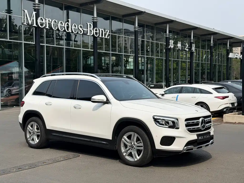 Mercedes-Benz GLB — миниатюра 3