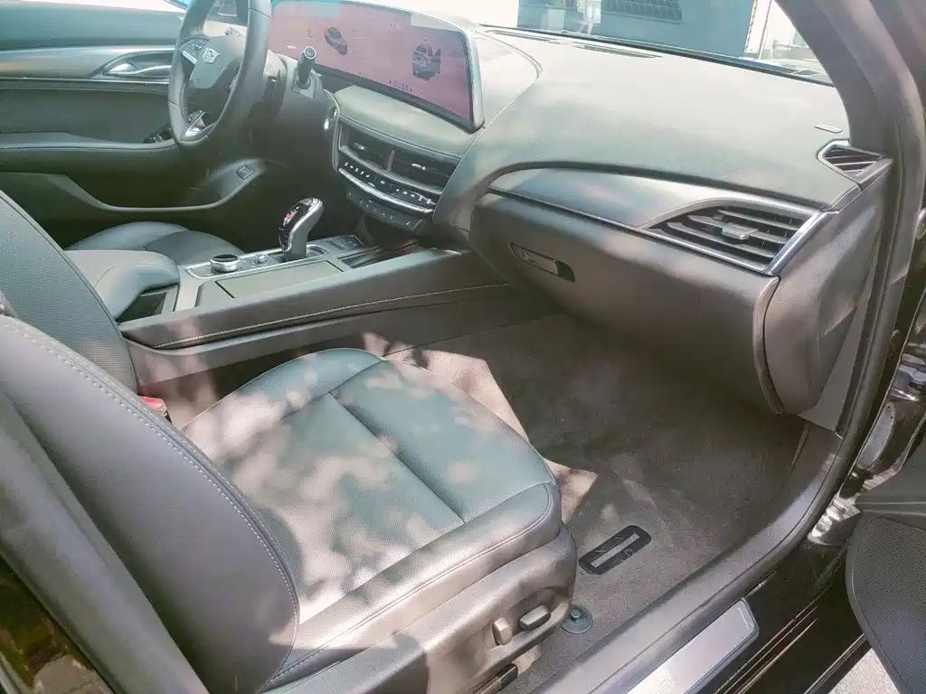 Cadillac CT5 — миниатюра 26