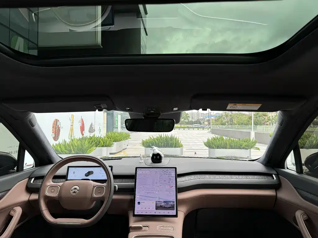 NIO ES8 — миниатюра 15