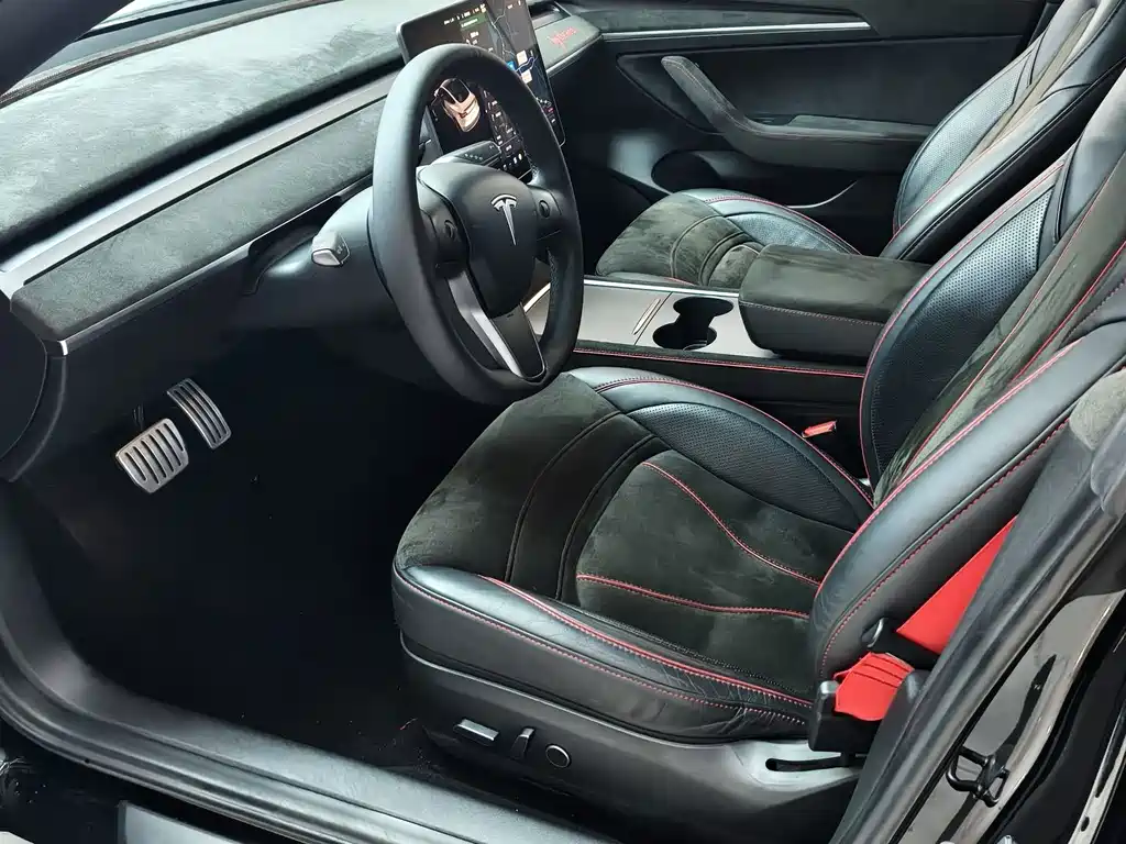 Tesla Model 3 — миниатюра 4