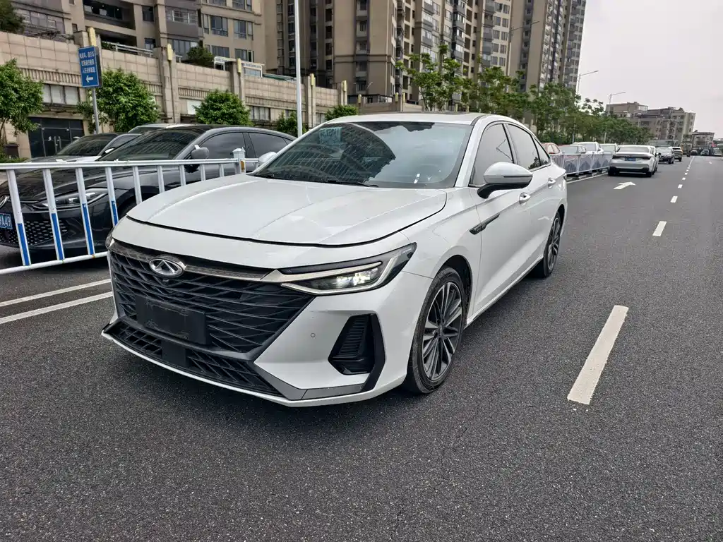 Chery Arrizo 8