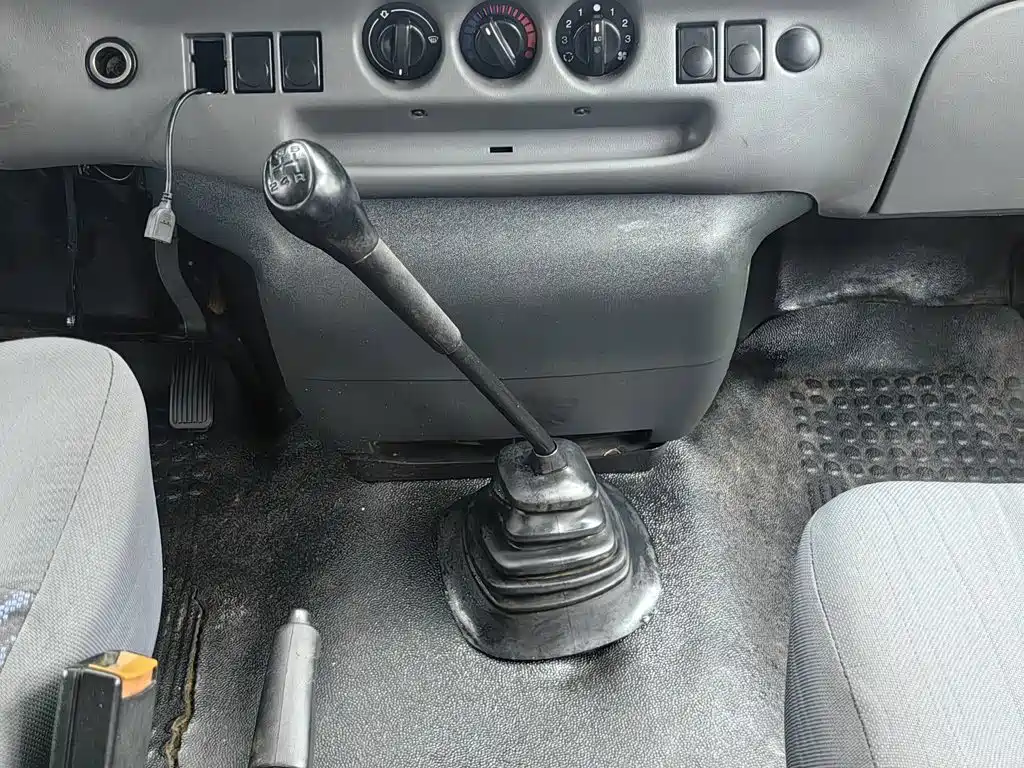 Ford Transit Classic — миниатюра 13