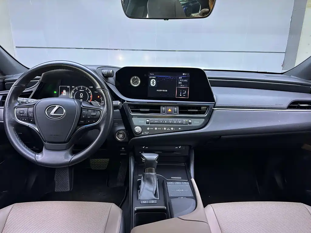 Lexus ES — миниатюра 7