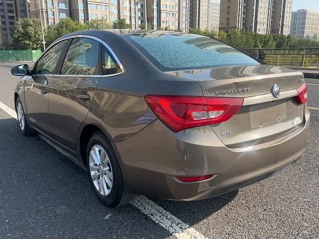 Buick Excelle — миниатюра 9