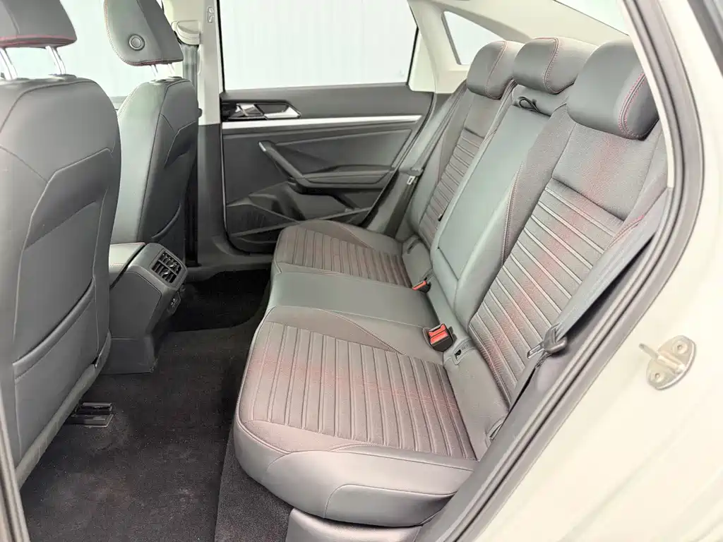 Volkswagen Lavida — миниатюра 17