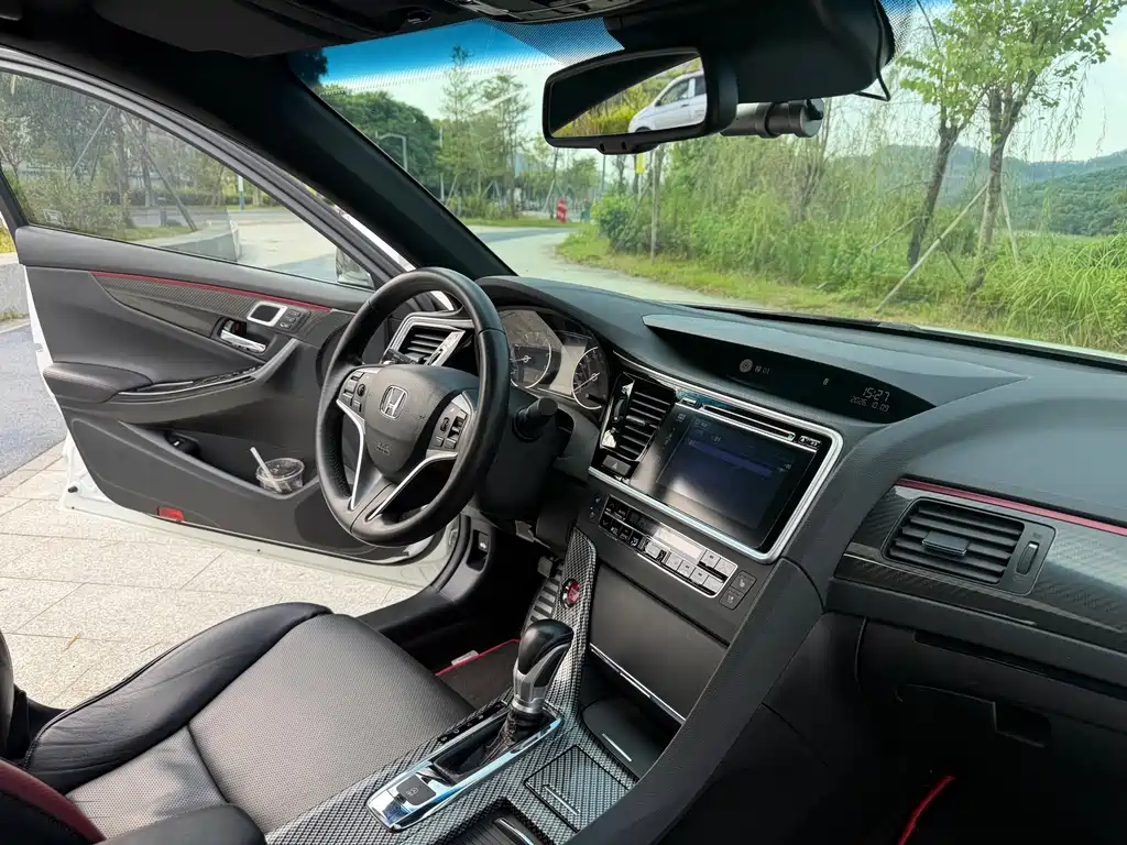 Honda Spirior — миниатюра 12