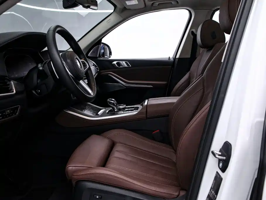 BMW X5 (Import) — миниатюра 16