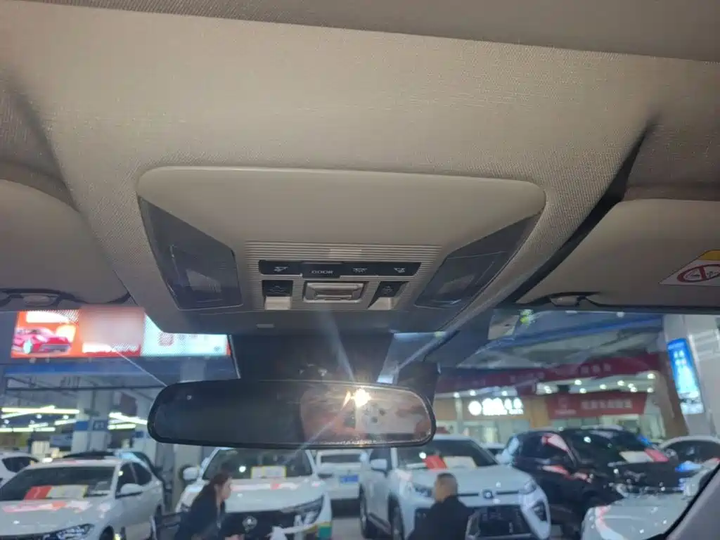 Toyota Wildlander — миниатюра 18