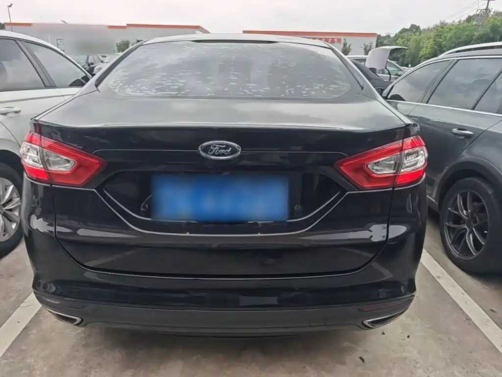 Ford Mondeo — миниатюра 6