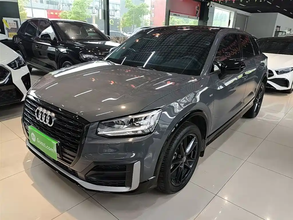 Audi Q2L 2021