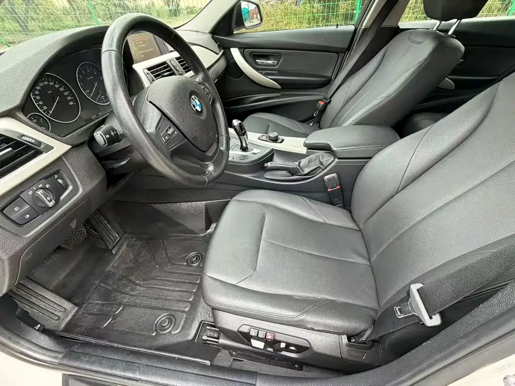 BMW 3 Series — миниатюра 5