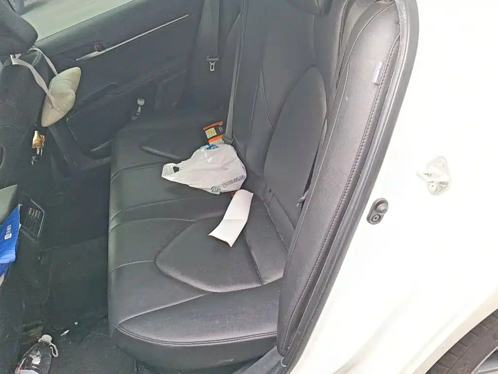 Toyota Camry — миниатюра 15