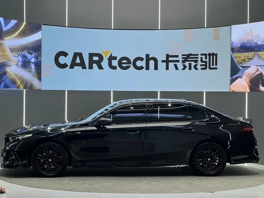 BMW 5 Series — миниатюра 20