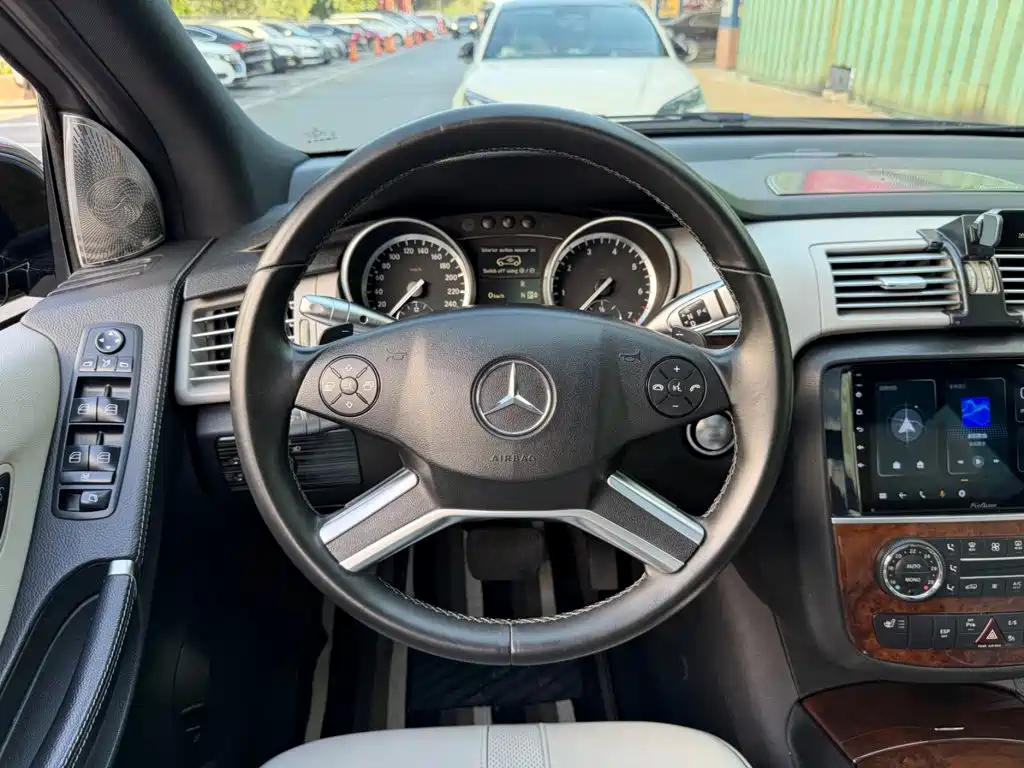 Mercedes-Benz R-Class — миниатюра 5
