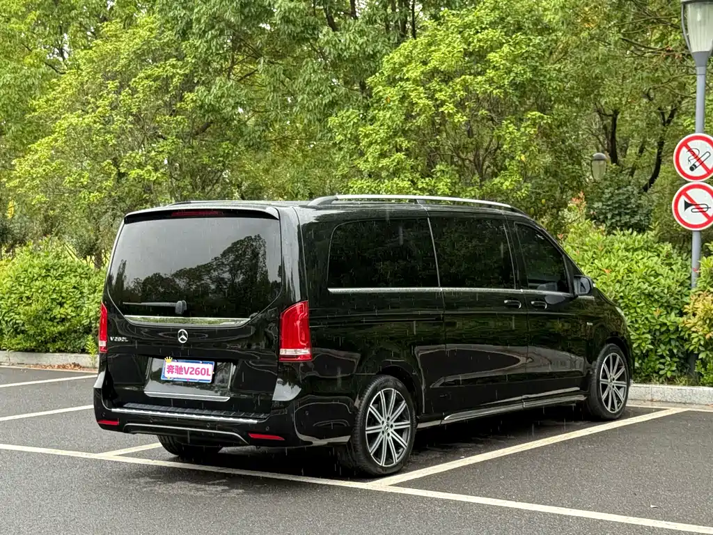 Mercedes-Benz V-Class — миниатюра 4