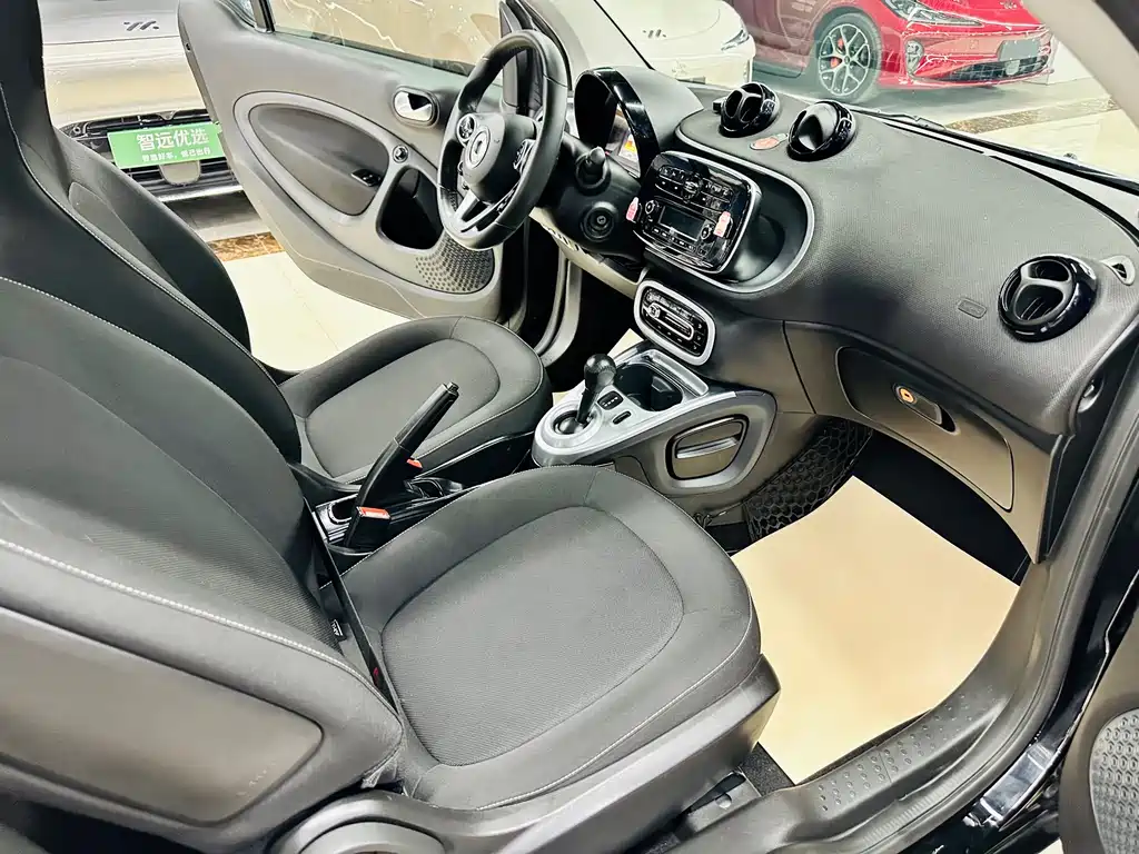 smart Smart Fortwo — миниатюра 16