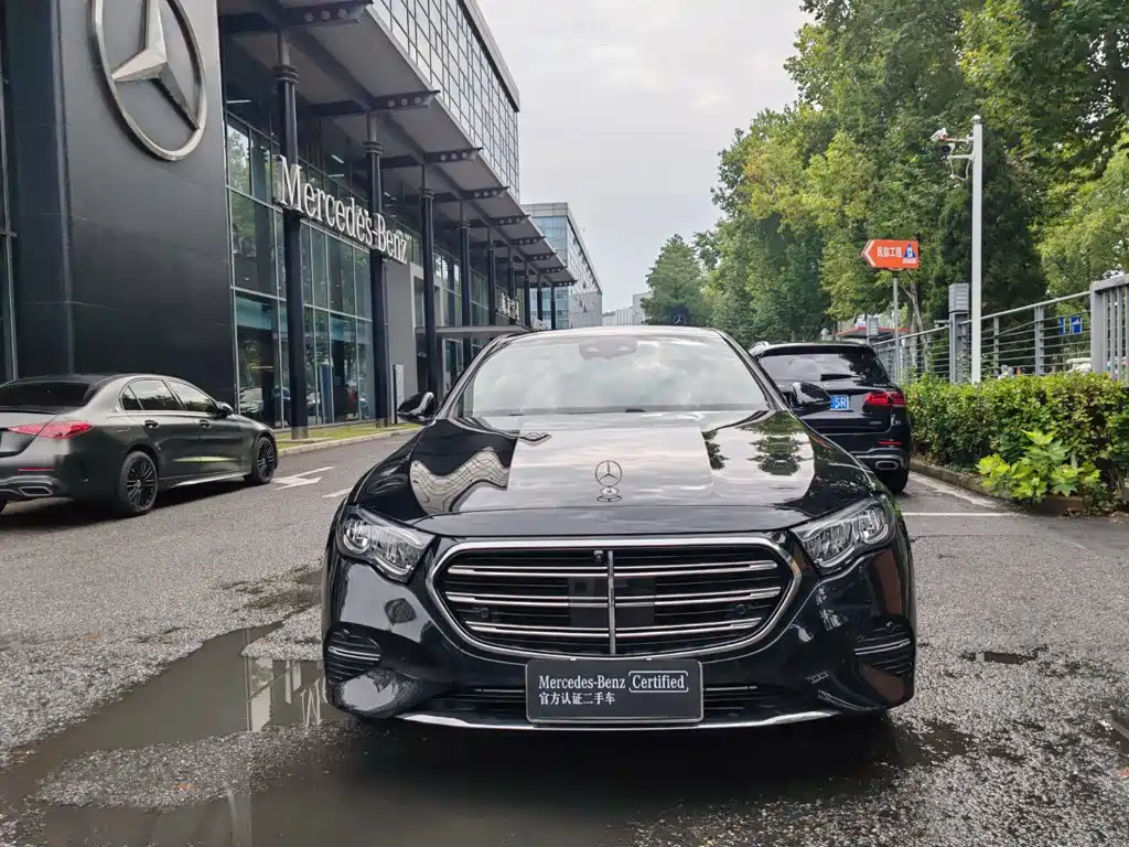 Mercedes-Benz E-Class — миниатюра 5