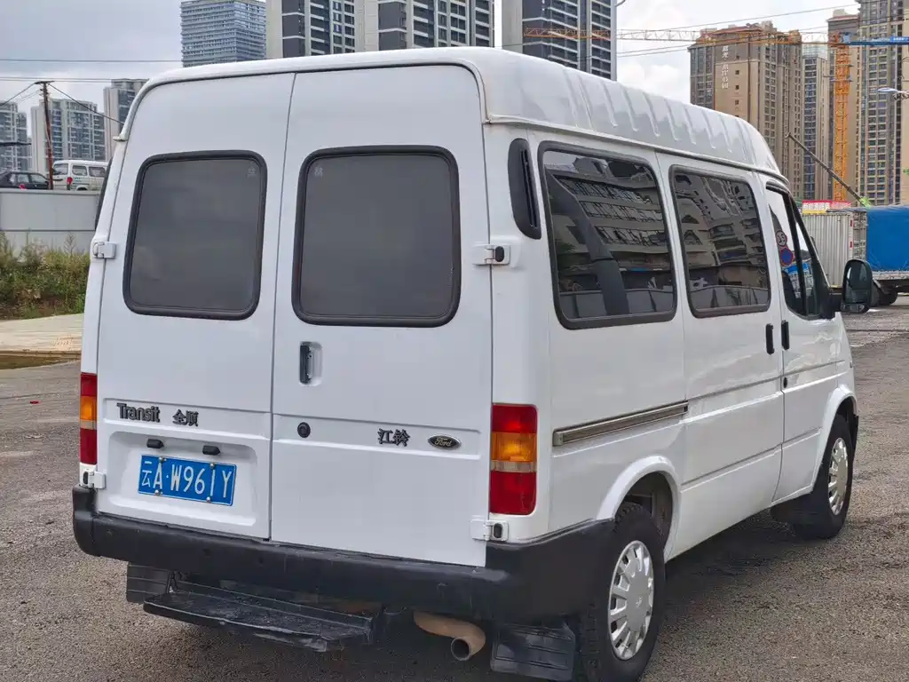 Ford Transit Classic — миниатюра 2