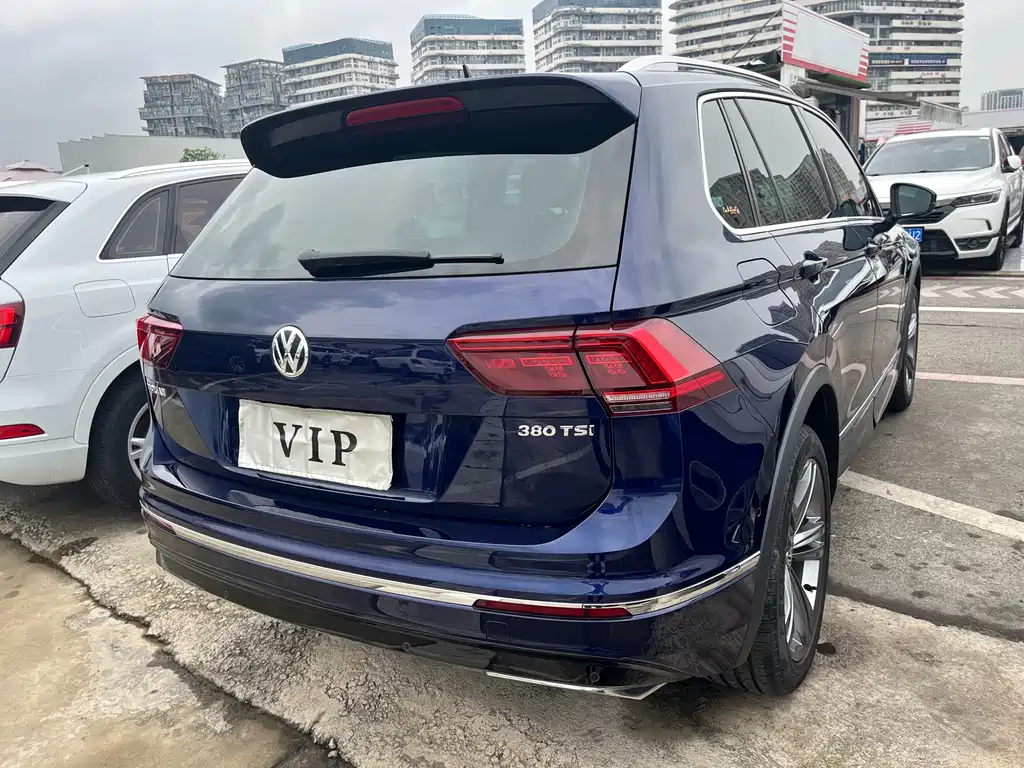 Volkswagen Tiguan — миниатюра 4
