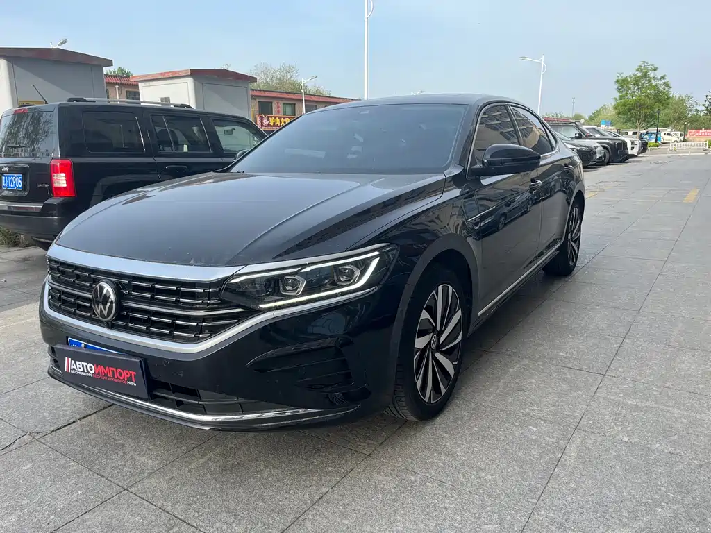 Volkswagen Passat 2024