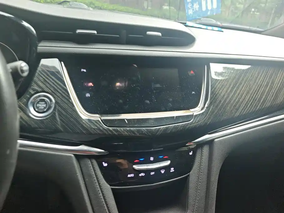 Cadillac XT6 — миниатюра 13