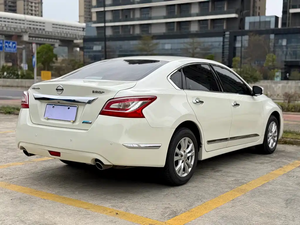 Nissan Teana — миниатюра 7