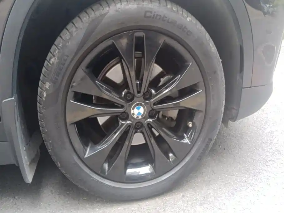 BMW X1 — миниатюра 6