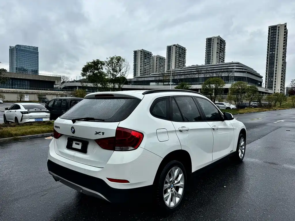 BMW X1 2013 sDrive18i Fashion